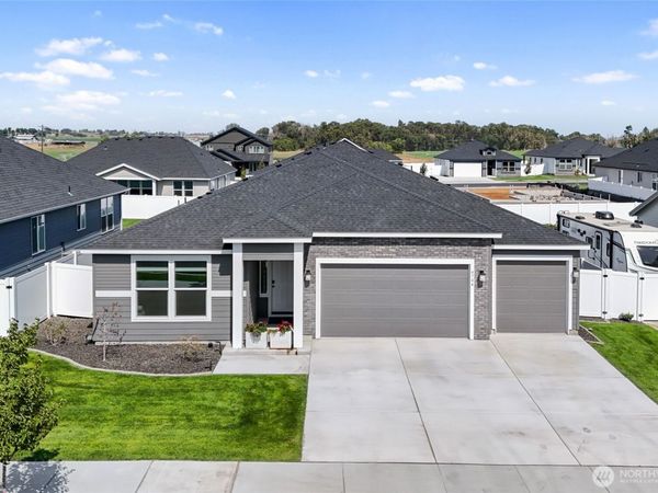 4744 W Junco Street, Moses Lake, WA 98837