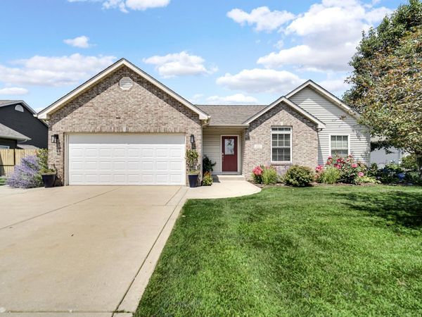 611 E Valparaiso Street , Westville, IN 46391
