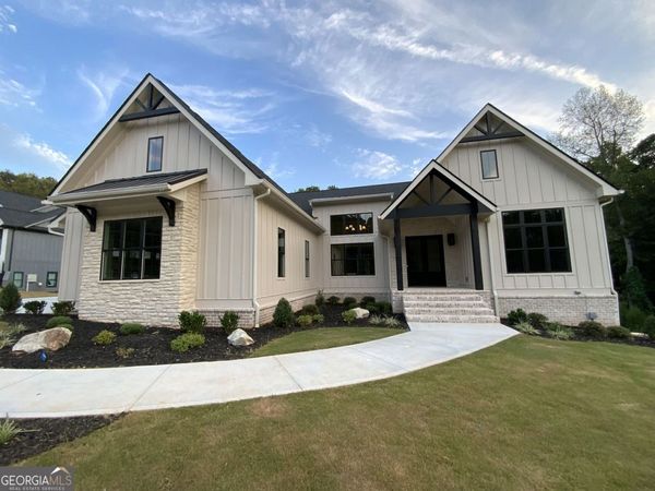 2468 Rockbridge Road NW, Conyers, GA 30012
