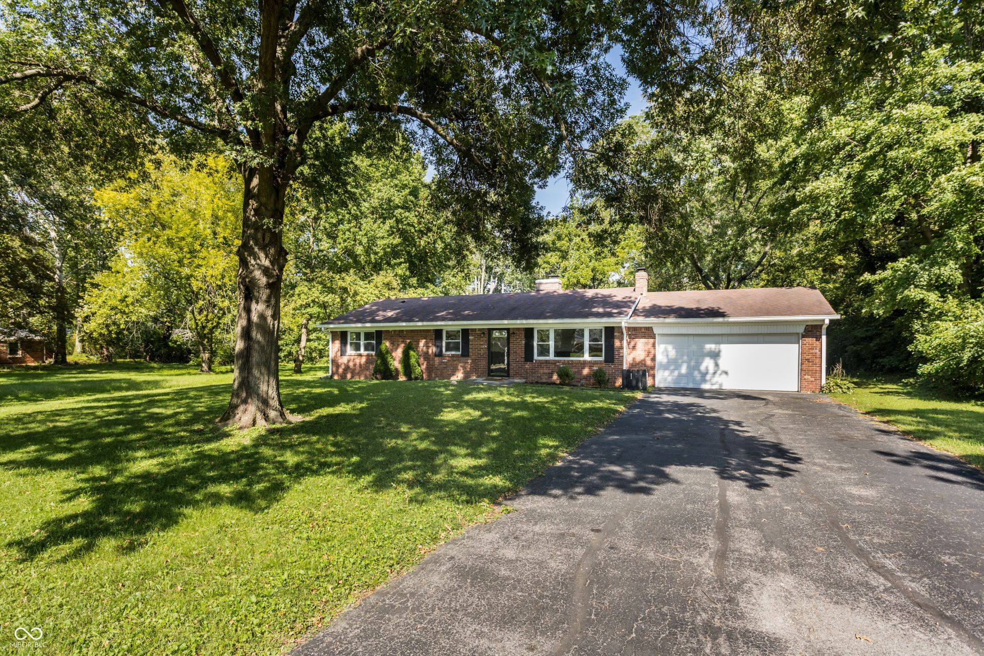 10461 Woodlawn Drive, Carmel, IN 46280 Main Photo