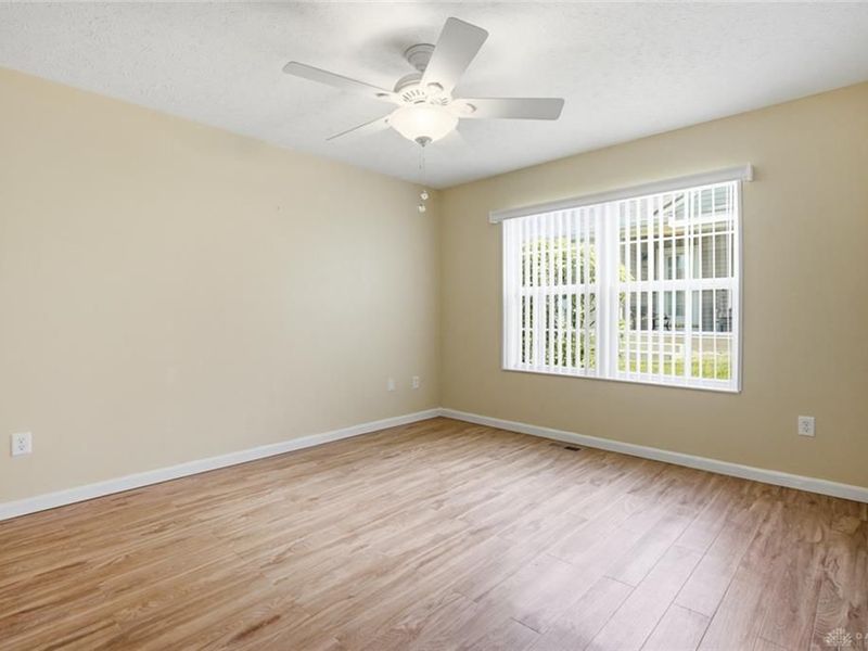 1922 Falling Leaf Lane, Miamisburg, OH 45342 Photo 15