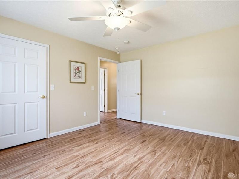 1922 Falling Leaf Lane, Miamisburg, OH 45342 Photo 16
