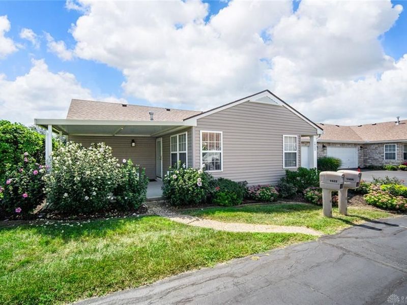 1922 Falling Leaf Lane, Miamisburg, OH 45342 Photo 3