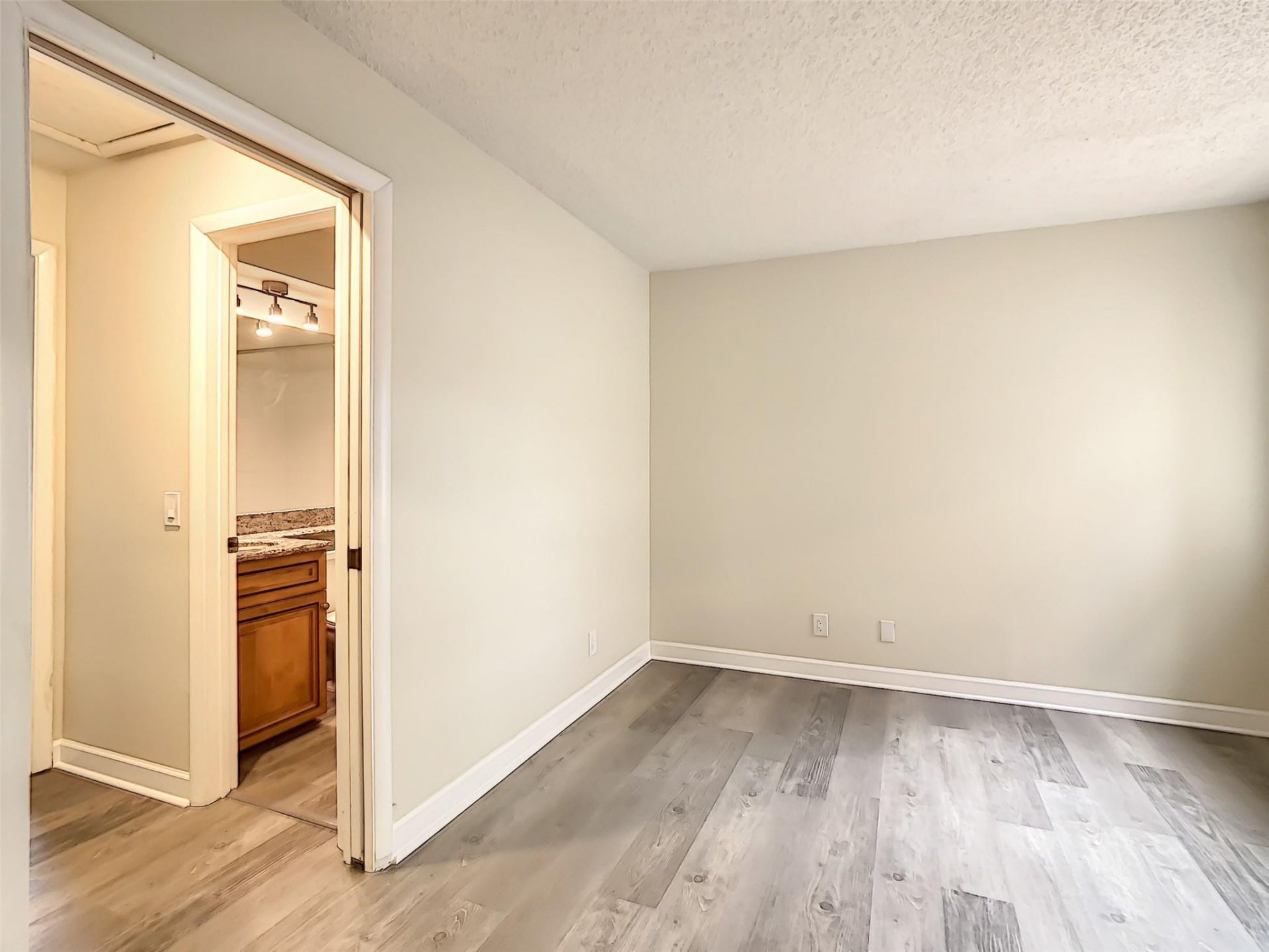 1370 Cottonwood Circle, Unit 18-3, Weston, FL 33326 Photo