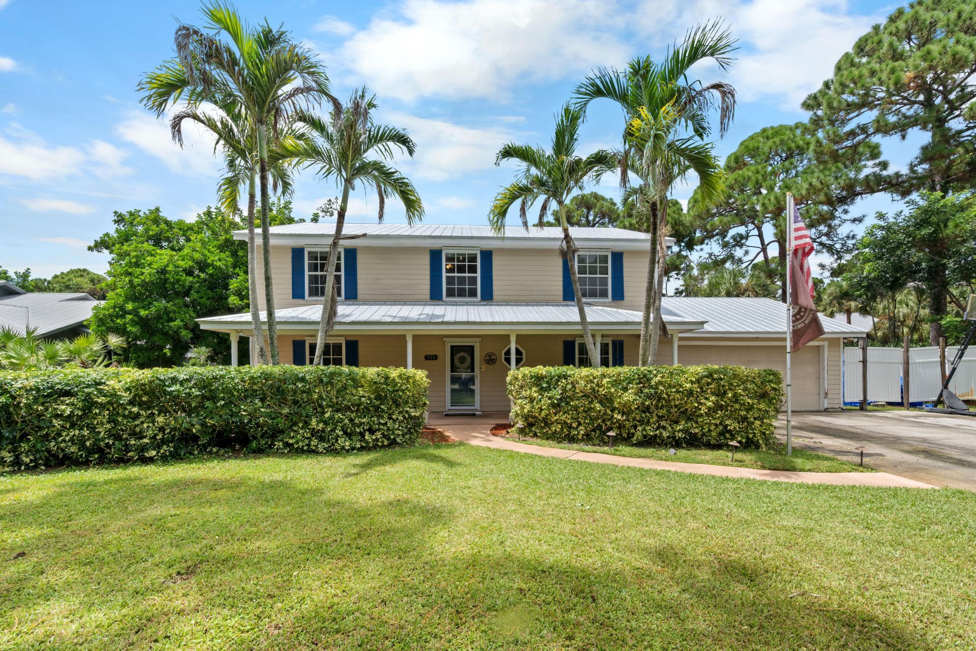 330 NE Town Terrace, Jensen Beach, FL 34957 Photo