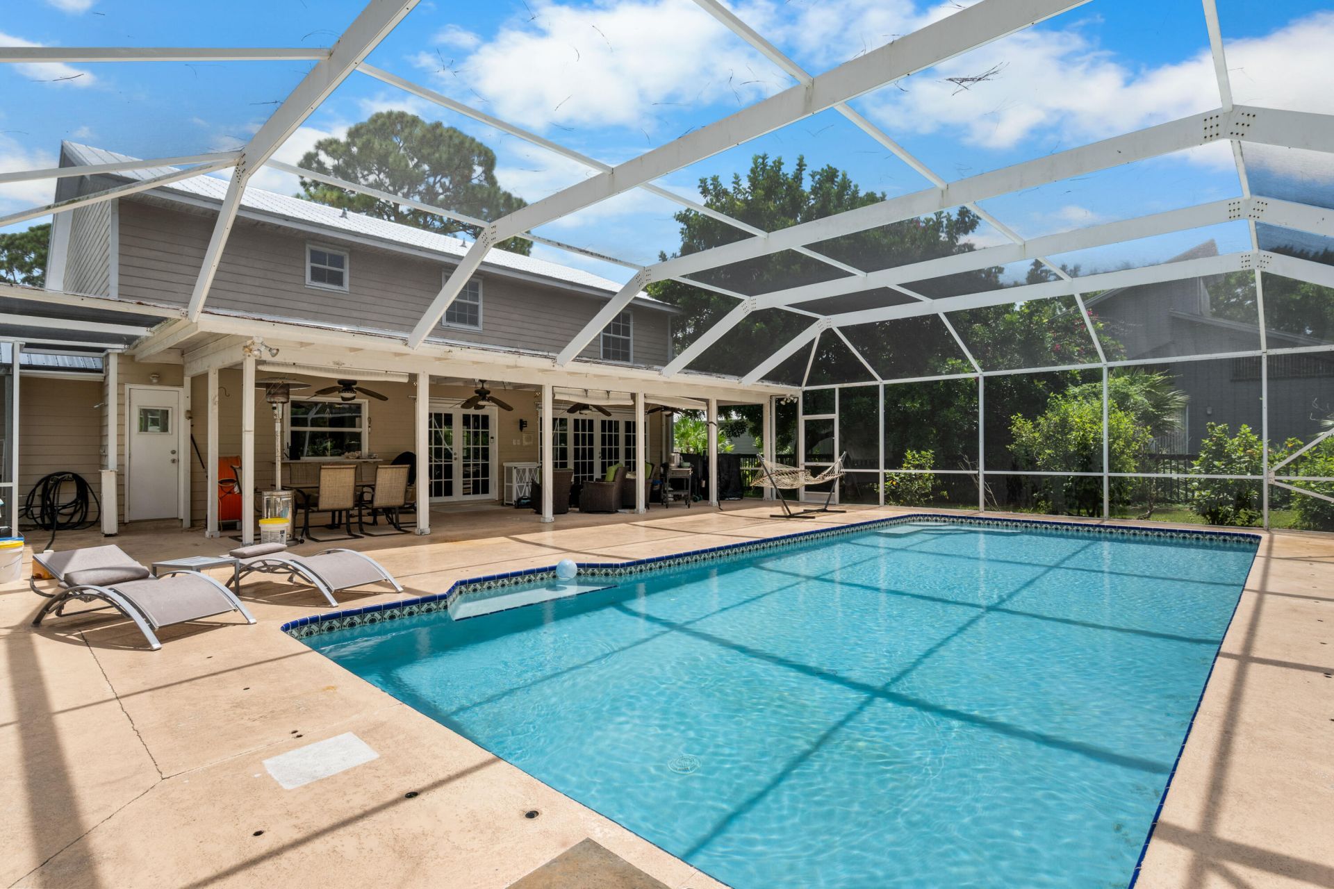 330 NE Town Terrace, Jensen Beach, FL 34957 Photo
