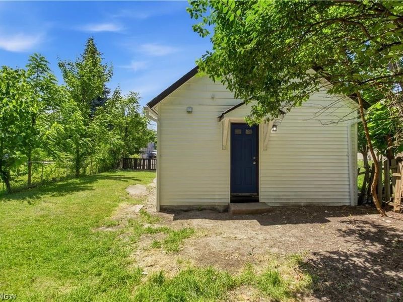 3443 E 75th Street, Cleveland, OH 44127 Photo 22