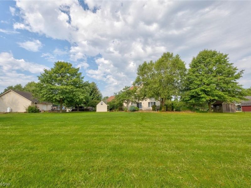 4456 Maplegrove Avenue, Louisville, OH 44641 Photo 36