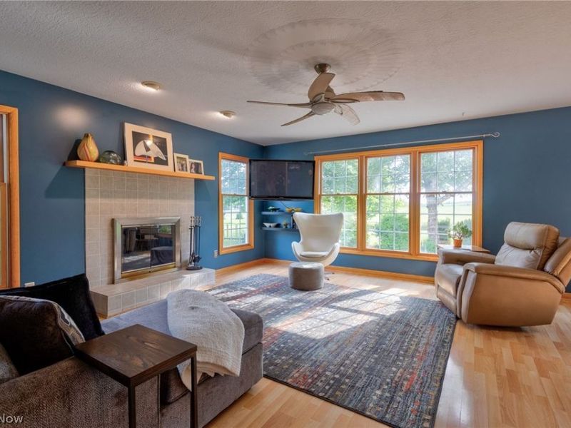 4456 Maplegrove Avenue, Louisville, OH 44641 Photo 6
