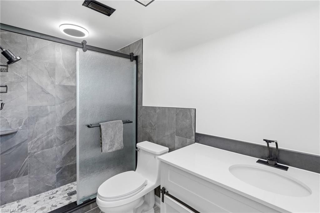 15636 Light Blue Cir, Fort Myers, FL 33908 Photo
