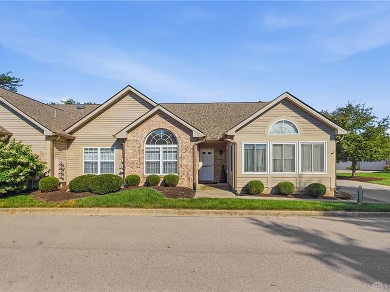 3021 Willow Run Circle, Mad River Township, OH 45323 Photo 2