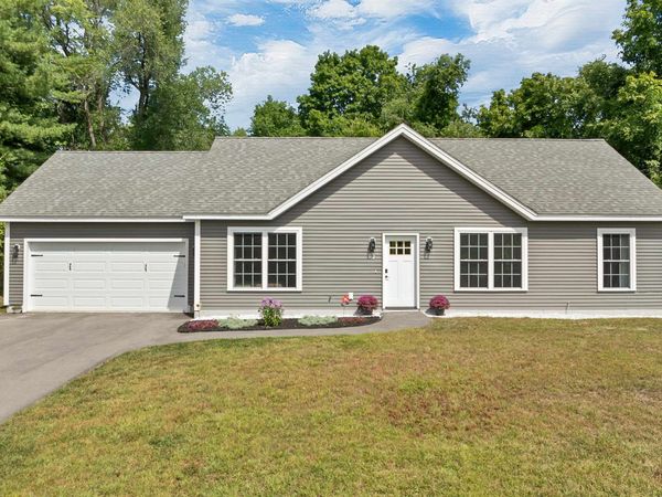 562 Pickering Road, Rochester, NH 03867
