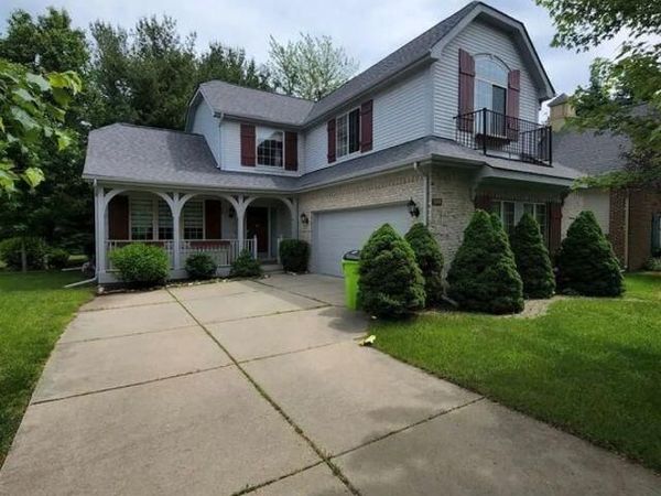 5628 Versailles Avenue E, Ann Arbor, MI 48103