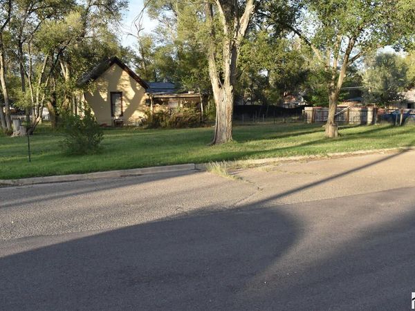 510 S 4th St, Rocky Ford, CO 81067