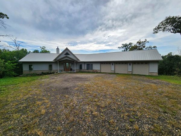 10715 Colombus Drive, Ferryville, WI 54628