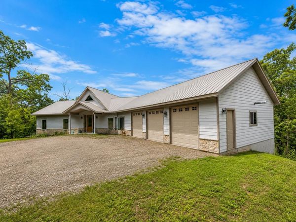 10715 Colombus Drive, Ferryville, WI 54628