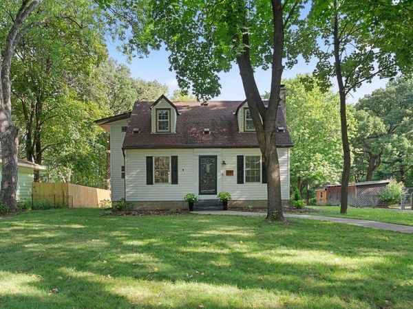 2757 Sherwood Road, Mounds View, MN 55112