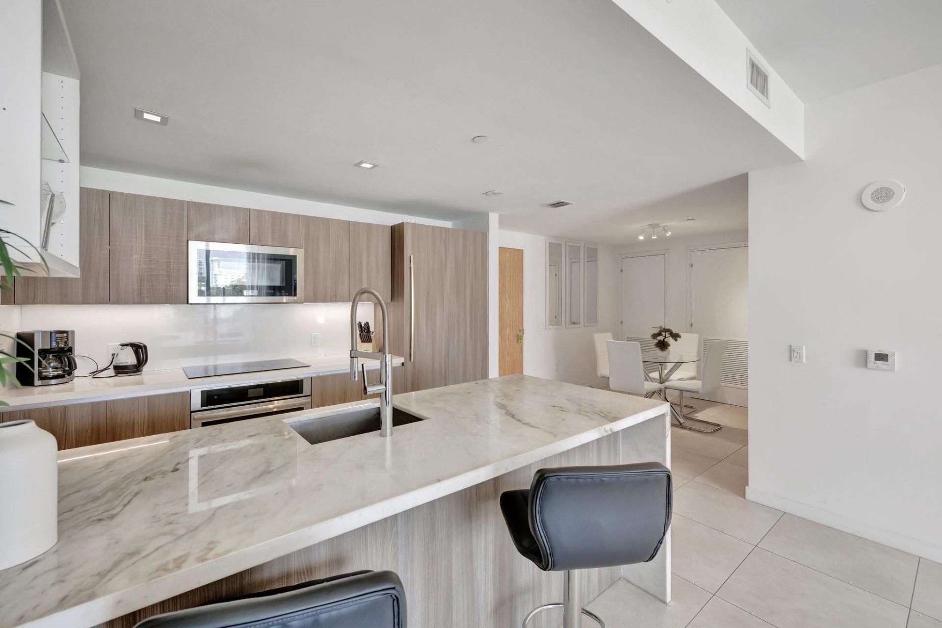 401 N Birch Road, Unit 510, Fort Lauderdale, FL 33304 Photo