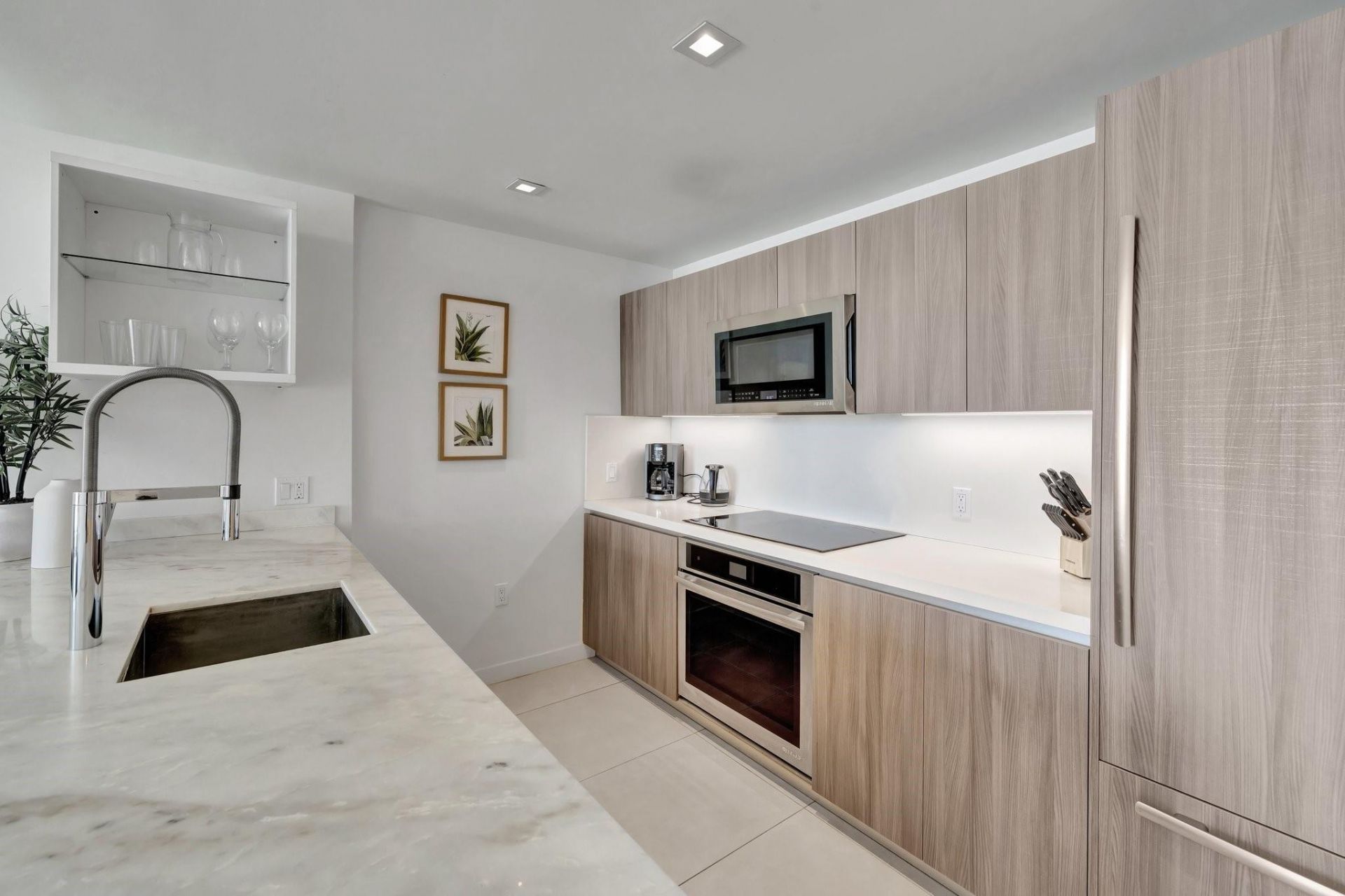 401 N Birch Road, Unit 510, Fort Lauderdale, FL 33304 Photo