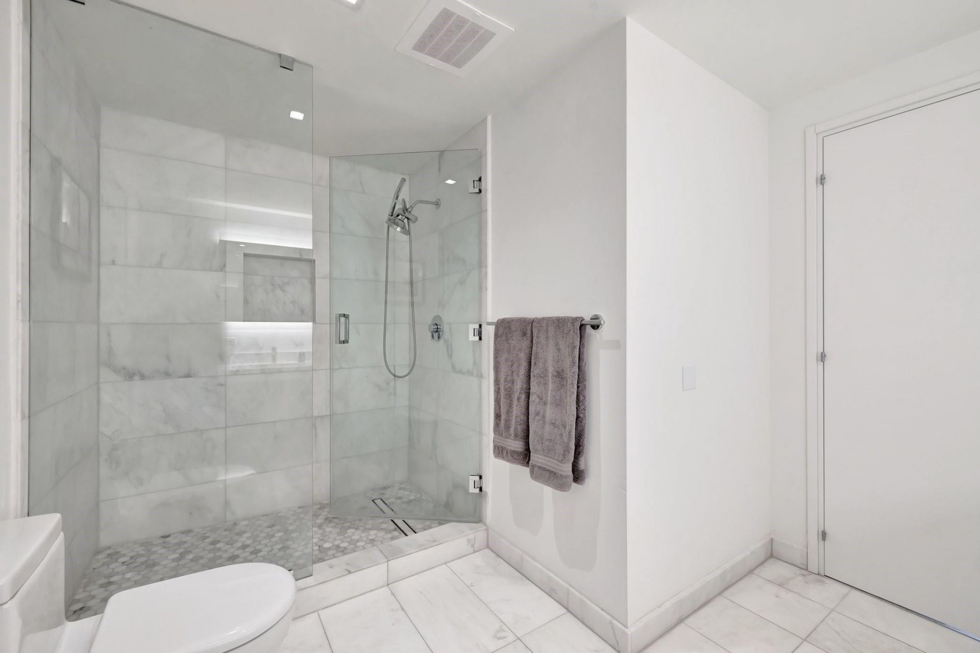 401 N Birch Road, Unit 510, Fort Lauderdale, FL 33304 Photo