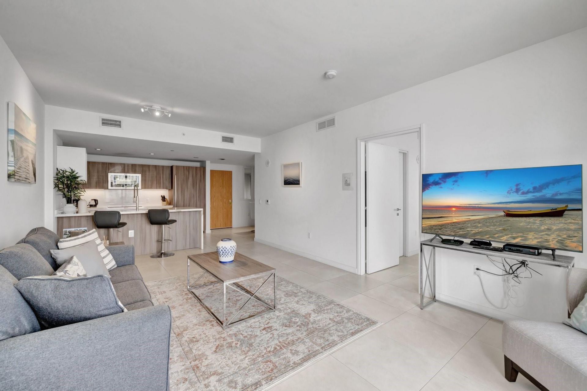 401 N Birch Road, Unit 510, Fort Lauderdale, FL 33304 Photo
