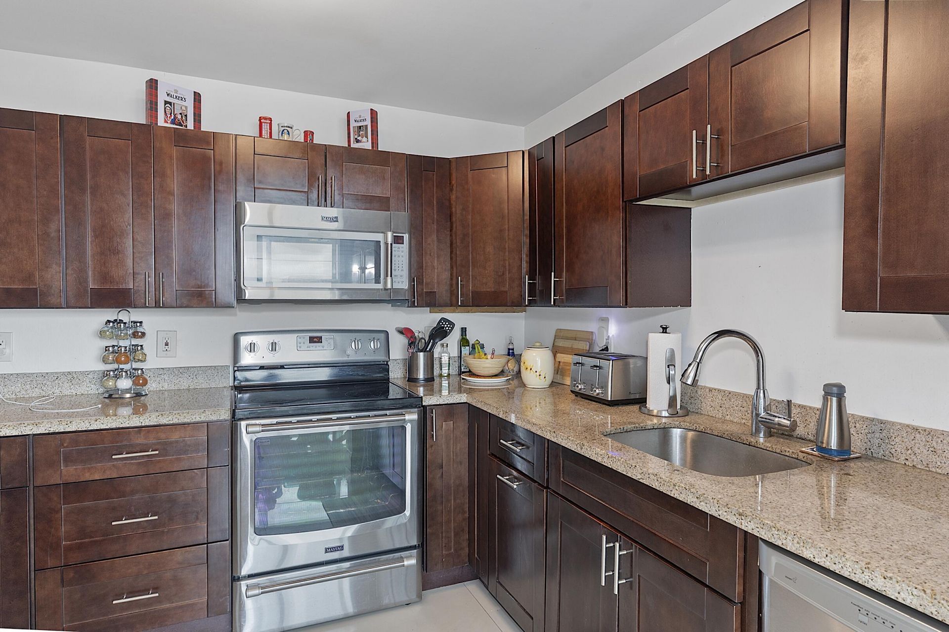 1170 N Federal Highway, Unit 612, Fort Lauderdale, FL 33304 Photo