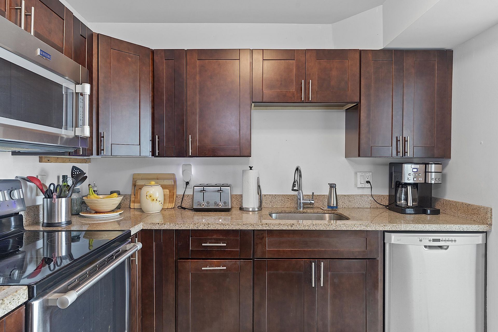 1170 N Federal Highway, Unit 612, Fort Lauderdale, FL 33304 Photo