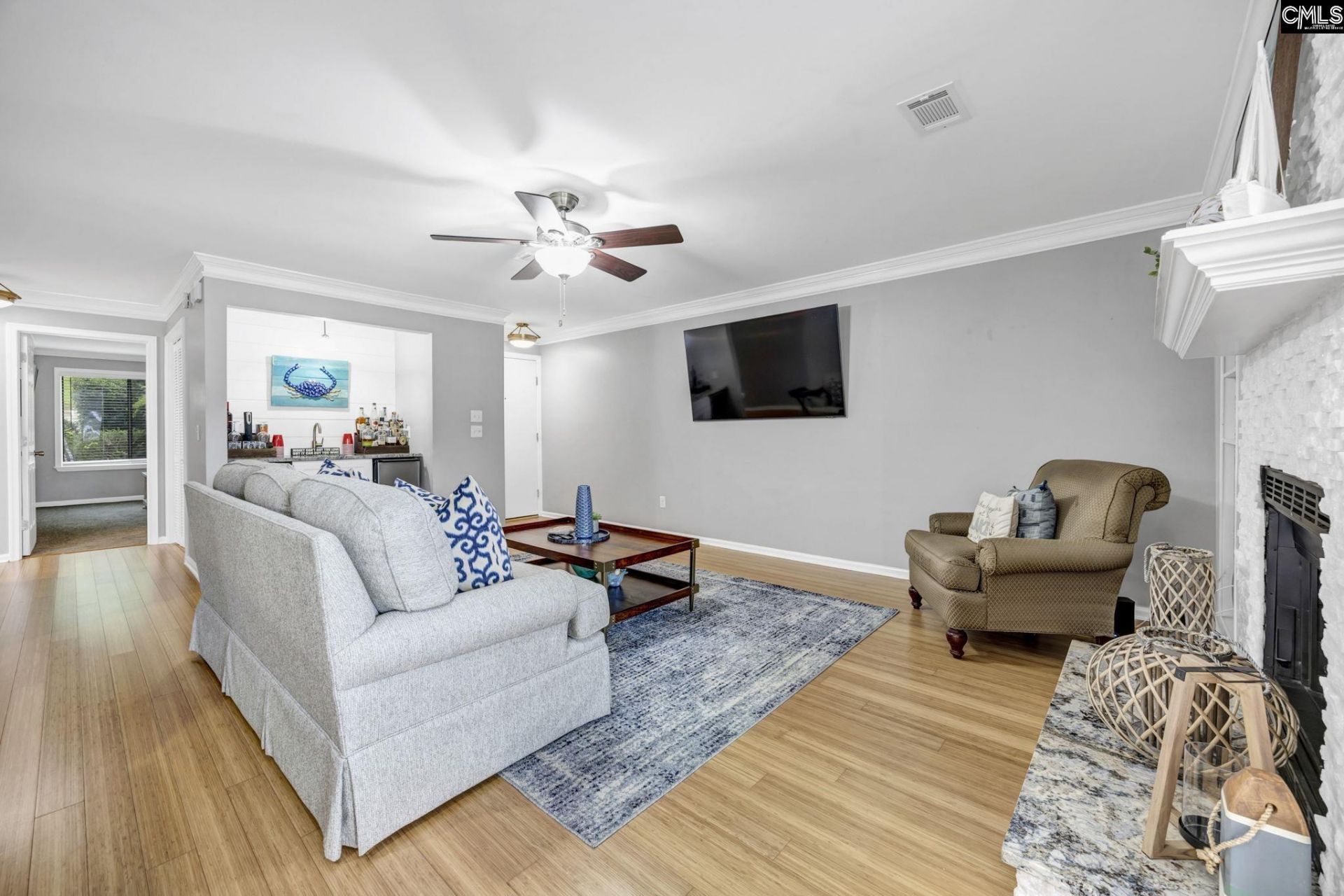 322 Cove Court  Photo 12