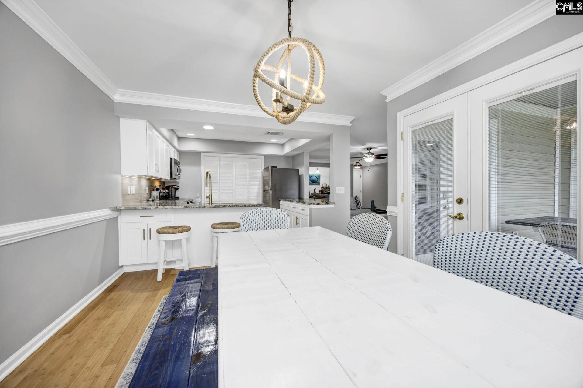 322 Cove Court  Photo 17