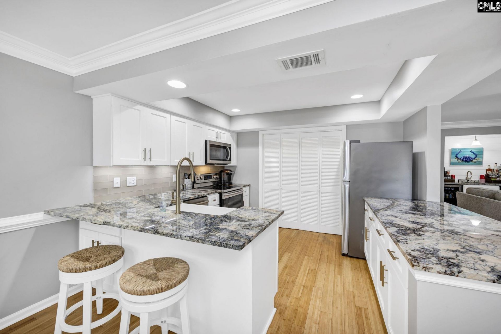 322 Cove Court  Photo 19