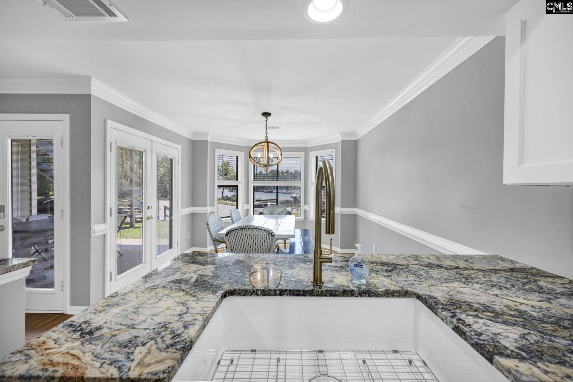 322 Cove Court  Photo 25