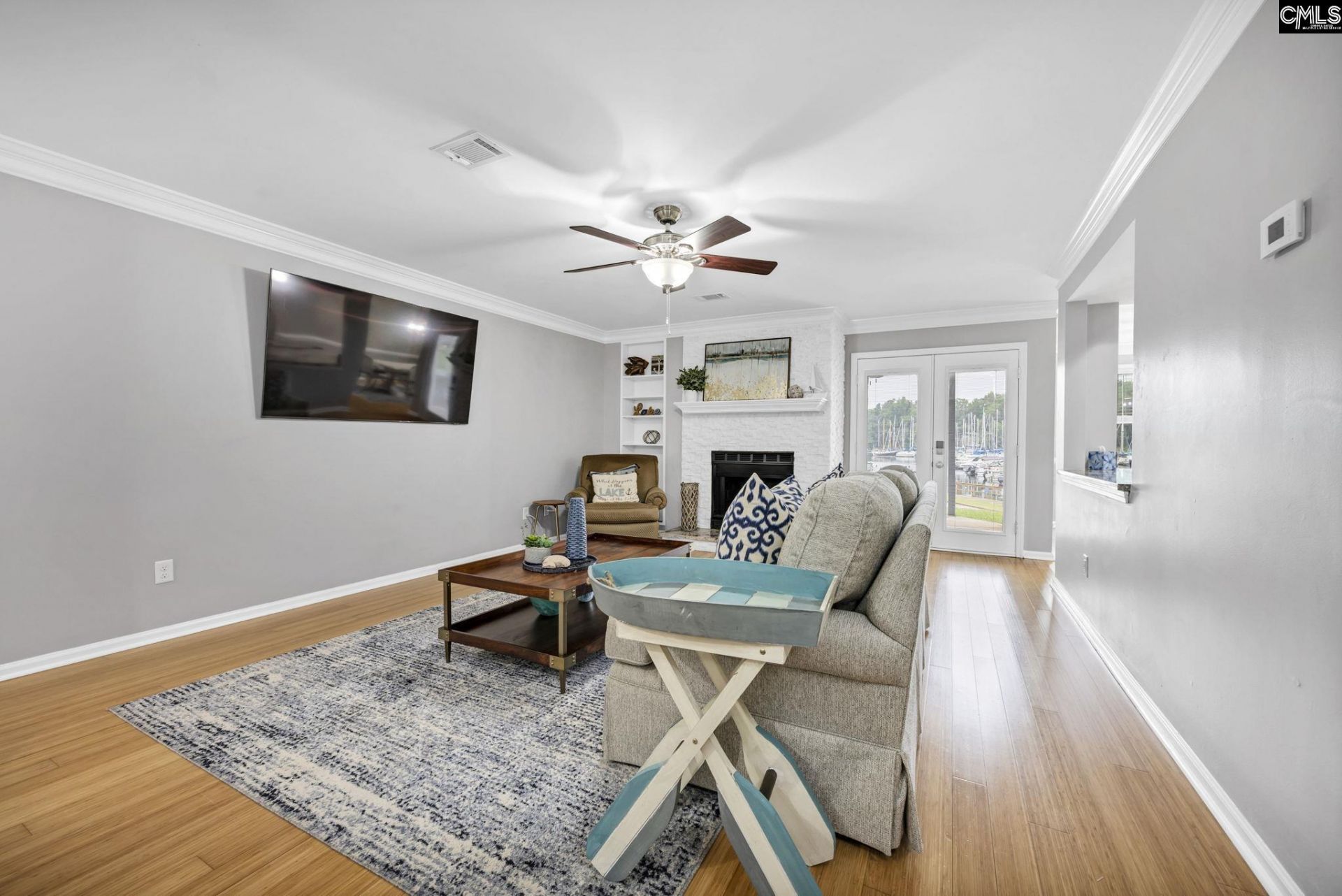 322 Cove Court  Photo 8
