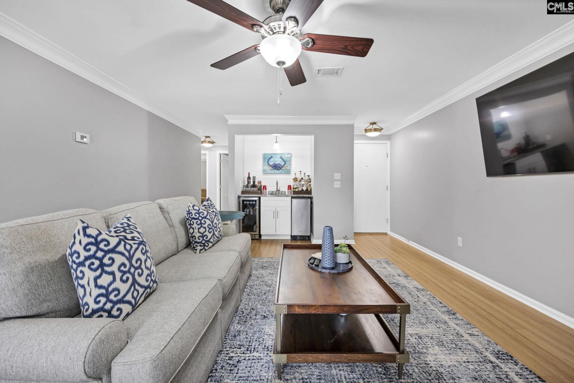 322 Cove Court  Photo 9