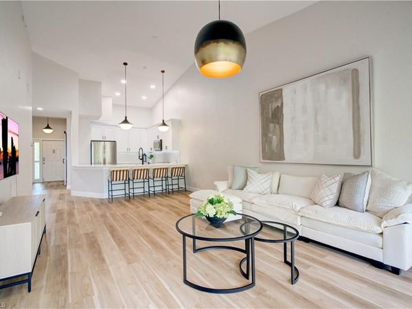 7741 Pebble Creek CIR, Unit 302, NAPLES, FL 34108