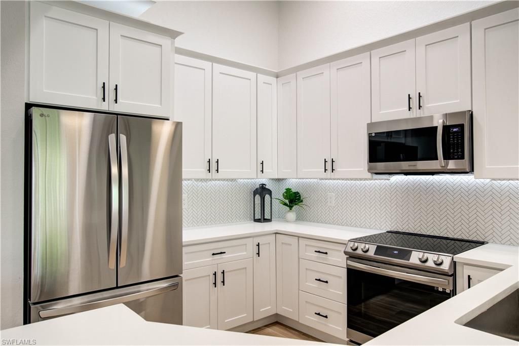 7741 Pebble Creek Cir, Unit 302, Naples, FL 34108 Photo