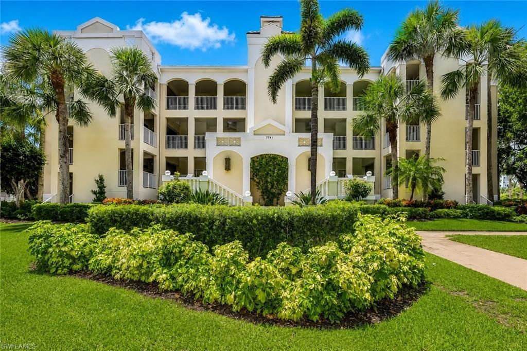 7741 Pebble Creek Cir, Unit 302, Naples, FL 34108 Photo