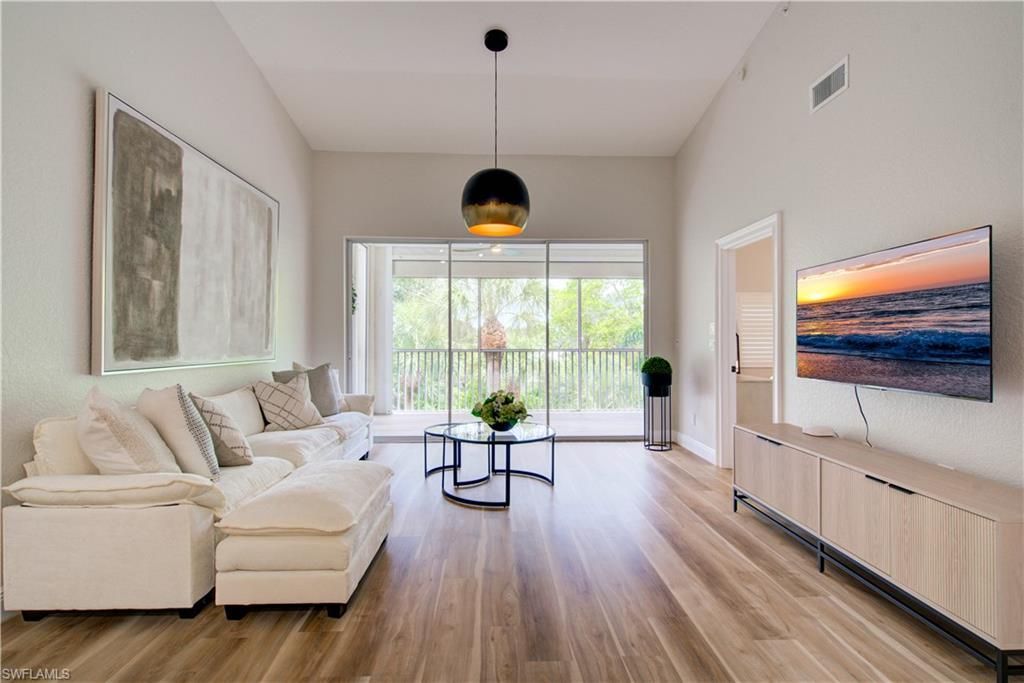 7741 Pebble Creek Cir, Unit 302, Naples, FL 34108 Photo