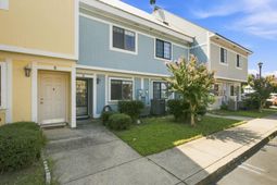 1204 Pinegrove Dr. photo 4