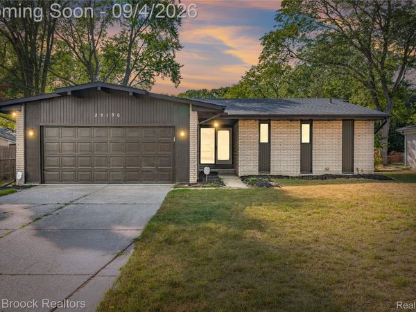 25190 Thorndyke Street, Southfield, Mi 48033