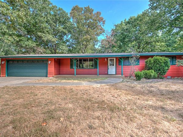 14828 Oak Hill Road , Bella Vista, AR 72715