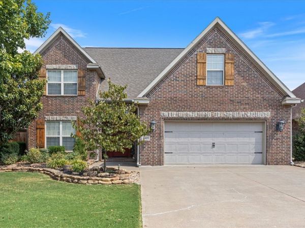 3807 SW Banbury Drive , Bentonville, AR 72713