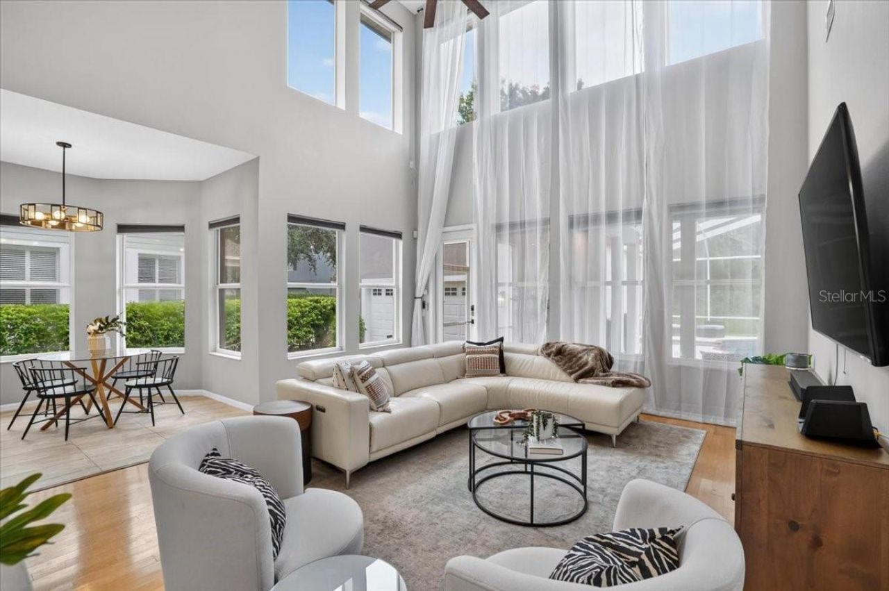 9830 W Park Village Drive, Tampa, FL 33626 Photo