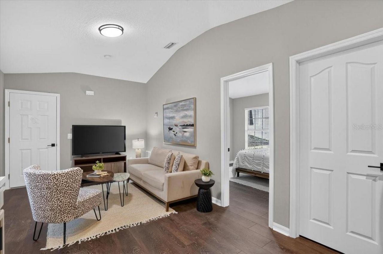 9830 W Park Village Drive, Tampa, FL 33626 Photo