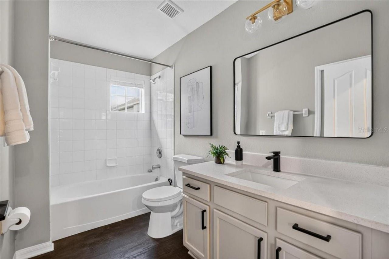 9830 W Park Village Drive, Tampa, FL 33626 Photo