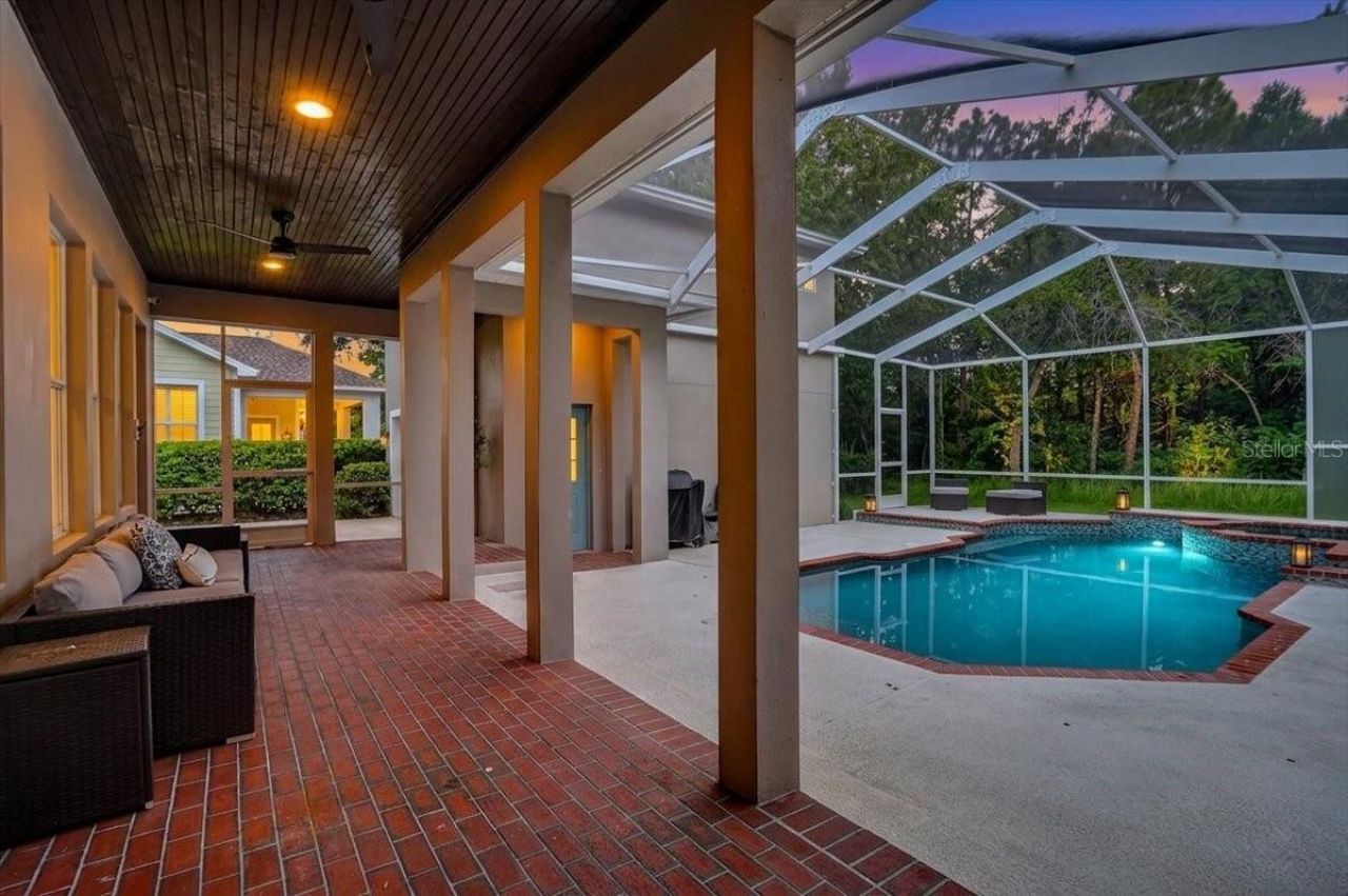 9830 W Park Village Drive, Tampa, FL 33626 Photo