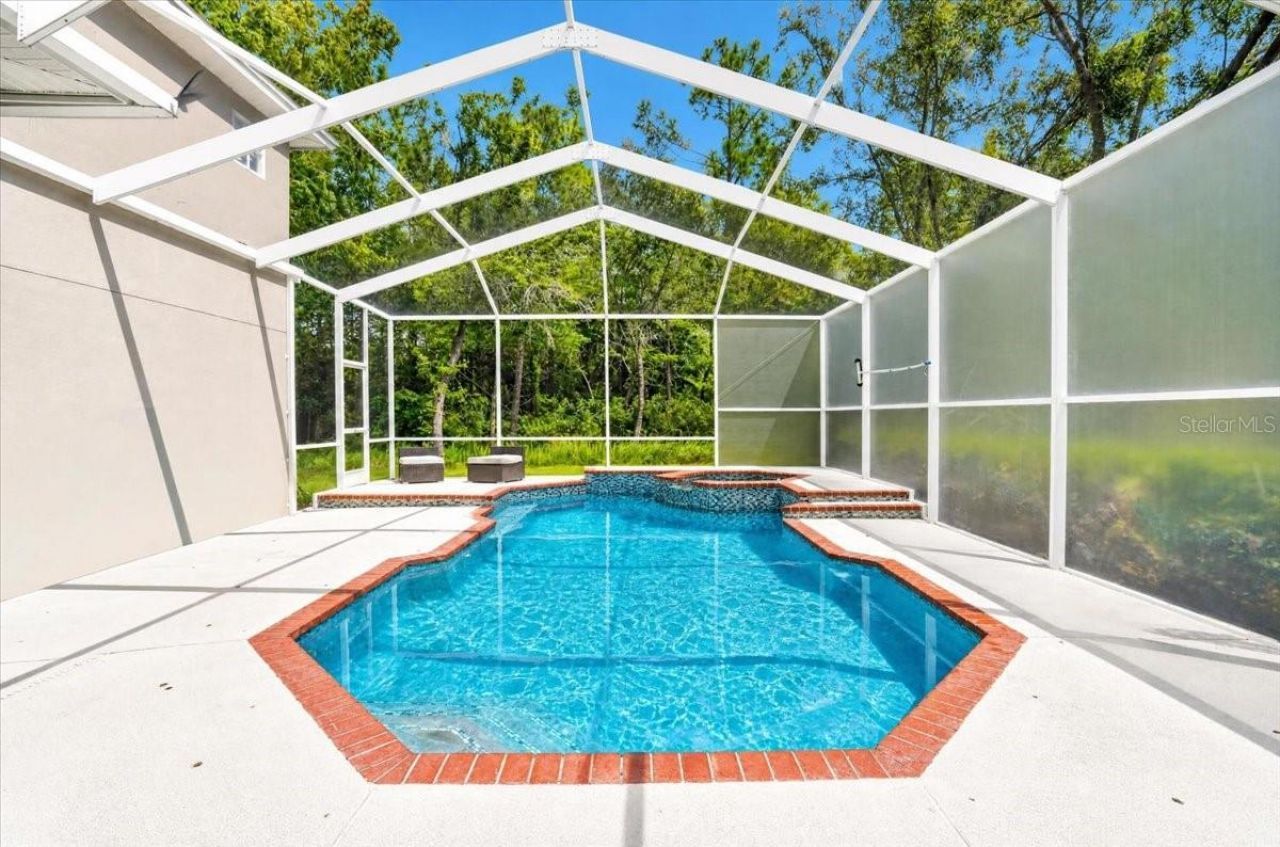 9830 W Park Village Drive, Tampa, FL 33626 Photo