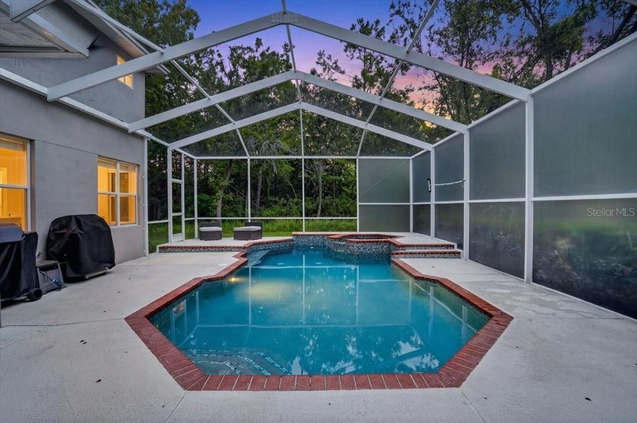 9830 W Park Village Drive, Tampa, FL 33626 Photo