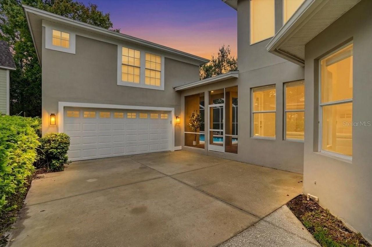 9830 W Park Village Drive, Tampa, FL 33626 Photo