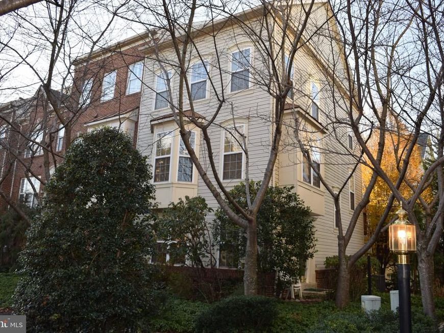 15710 Winners Drive, Gaithersburg, MD 20878 Main Photo