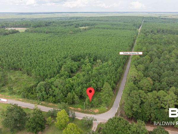 0 Day Rd, Robertsdale, AL 36567